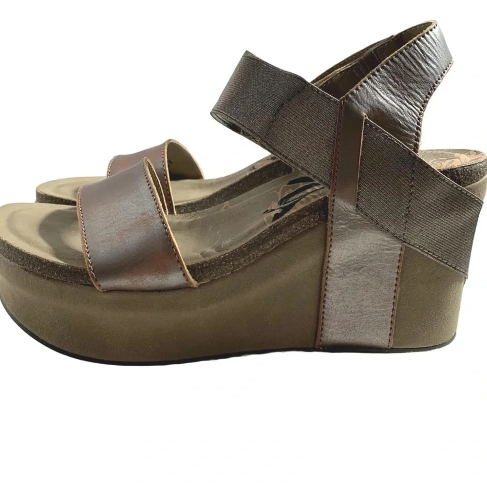 OTBT,Bushnell Wedge Sandals Womens  Metallic Bronze Beige Leather,GUC,Size 6.5